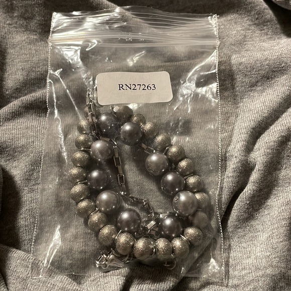 Tocara | Kamille | Necklace | RN27263 | Glass Pearls | Stainless Steel - Picture 3 of 3